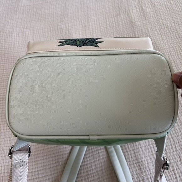 Star Wars Loungefly Mini Backpack Mandalorian Grogu Glow in the Dark Travel NEW - Picture 11 of 16